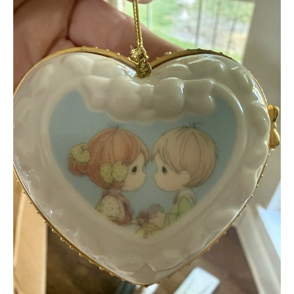 Enesco Precious Moments Heart Trinket Box " Sharing The Season Together" Vintage